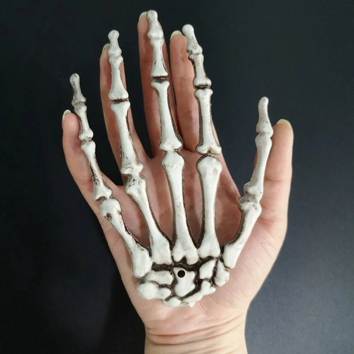 1 Pair Skeleton Hands Plastic Human Hand Horror Halloween Decoration Prop Halloween Decor Ghost Carnival Festival Party Supply 5
