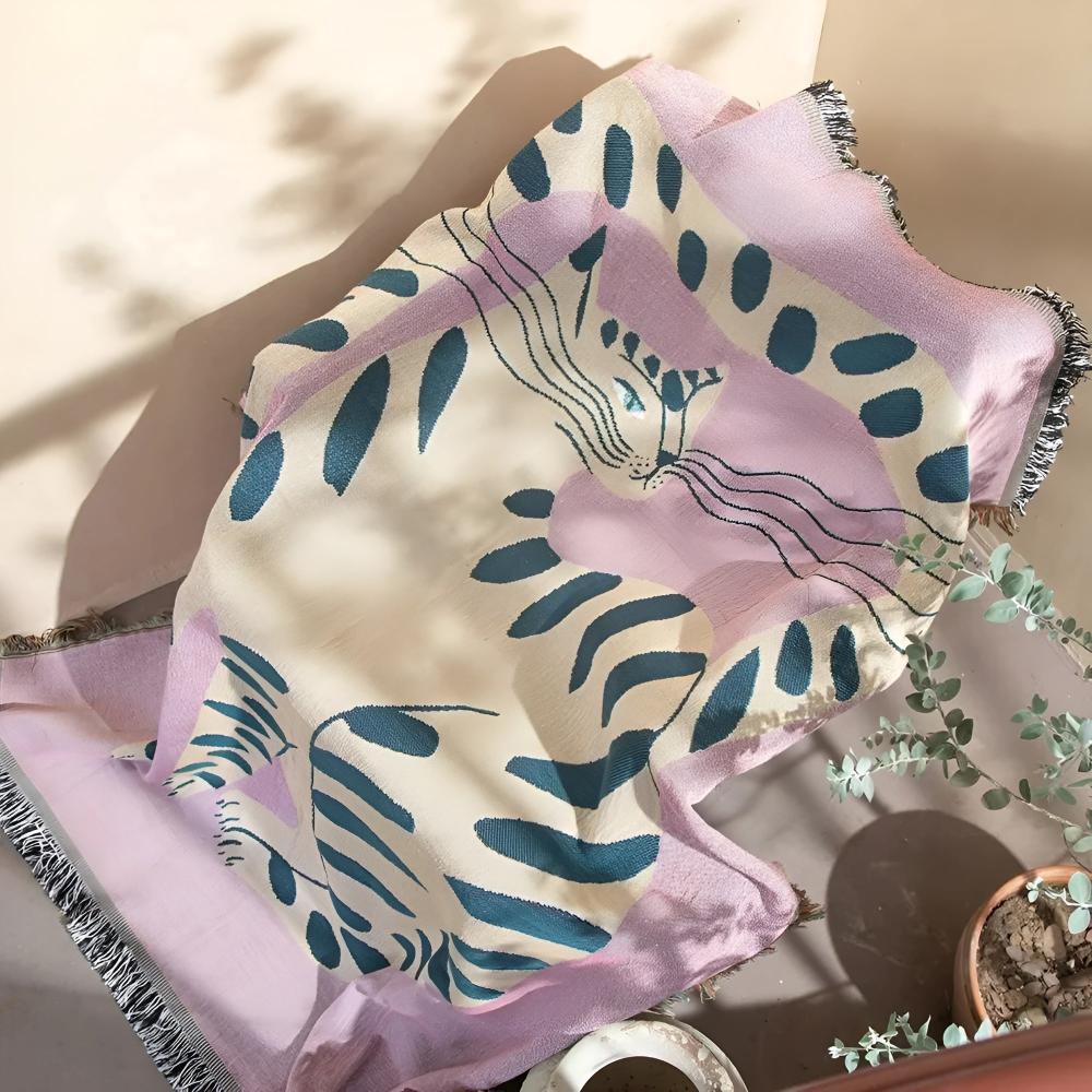 RoyaleGlow Artful She Tiger Throw Blanket 130x160 cm