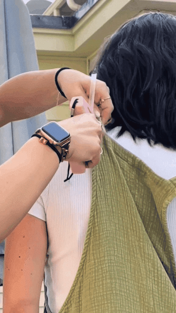 Royaleva Quick Clothing Fixer for Easy Fashion Repairs