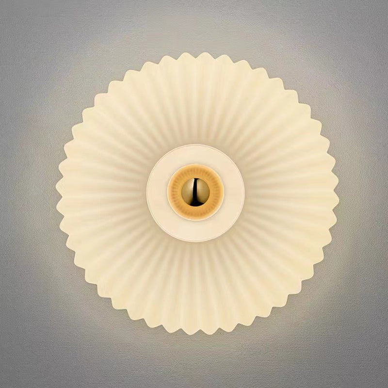 Royaleva Luxury Ribbed Glass Wall Sconce for Designer Home Lighting