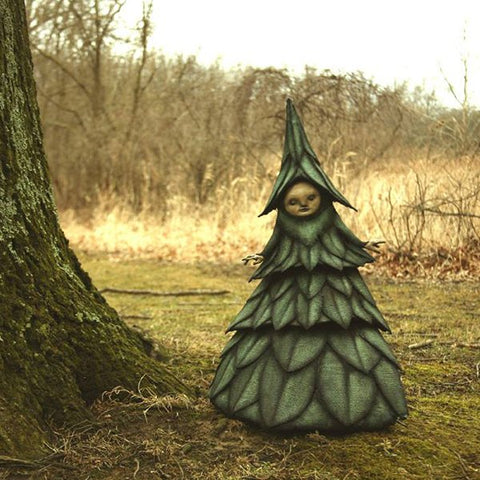 Luxora The Dark and Bizarre Art – Creepy Witch Sculptures