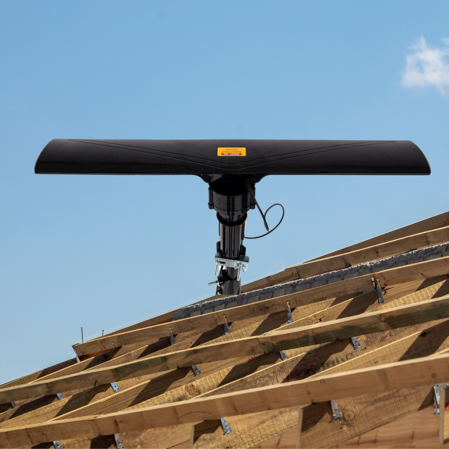 Royaleva Long Range Omnidirectional Outdoor HD TV Signal Booster Antenna 990 Miles
