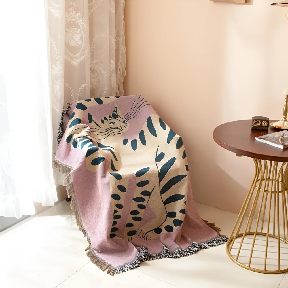 RoyaleGlow Artful She Tiger Throw Blanket 130x160 cm