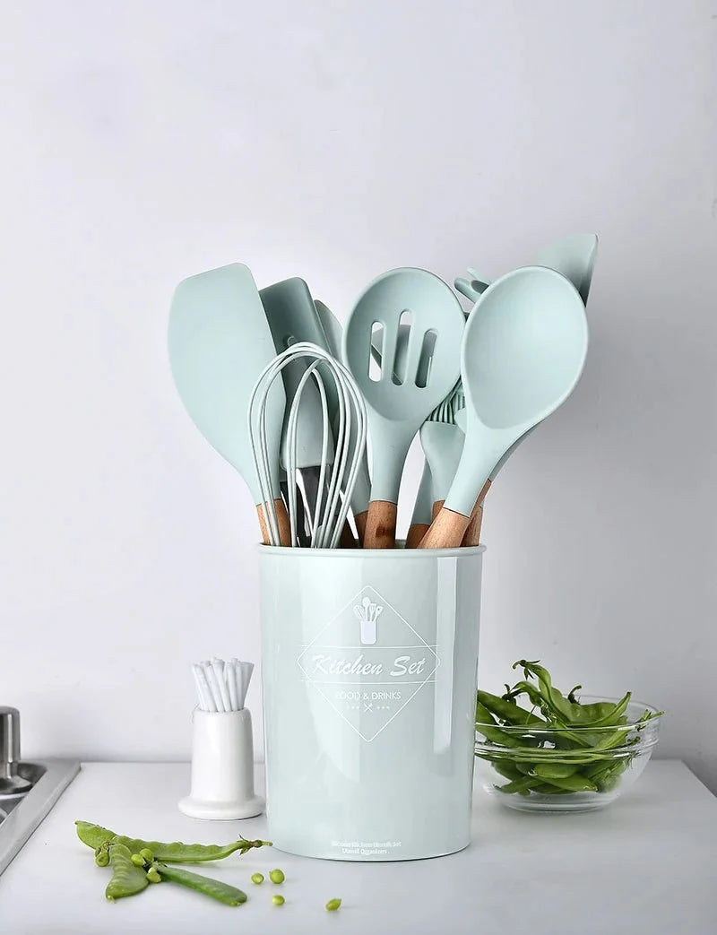 Royallure Wooden-Handle Kitchen Utensil Set – Durable Hardwood for Heat-Safe, Non-Scratch Cooking