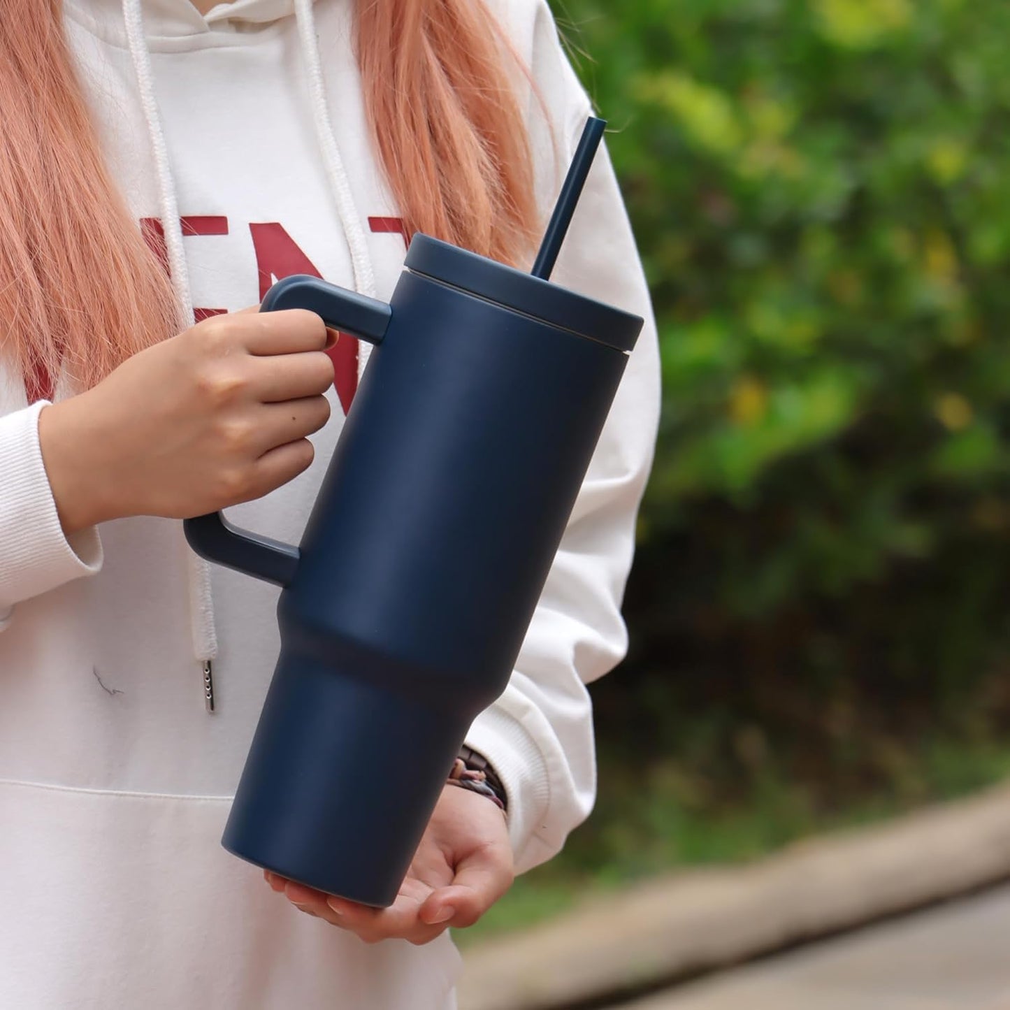 Luxora Trendy Stainless Steel Insulated Water Bottle with Straw and Handle