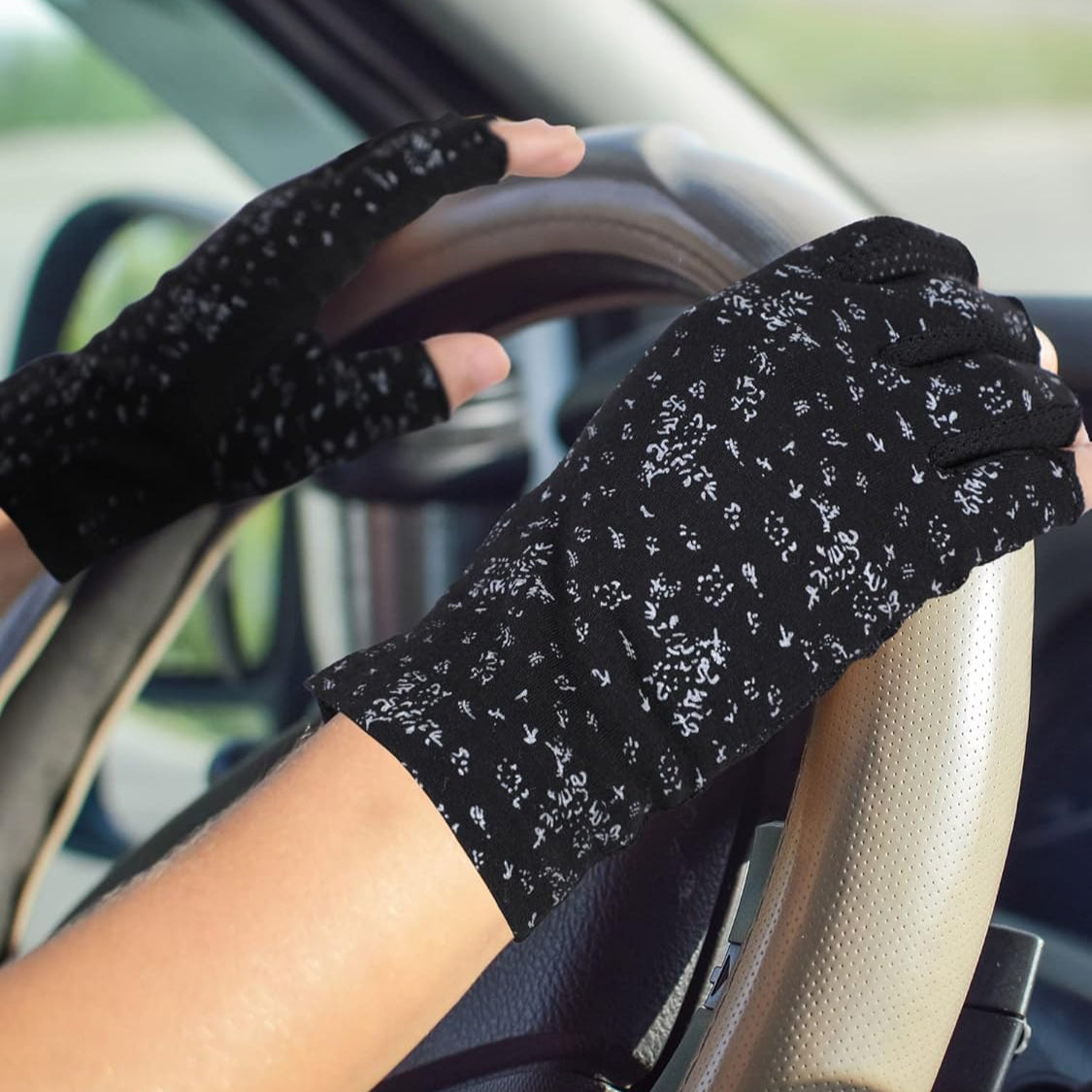 UV-blocking fingerless cotton gloves in pastel pink, breathable sun protection handwear for women with ergonomic fit.