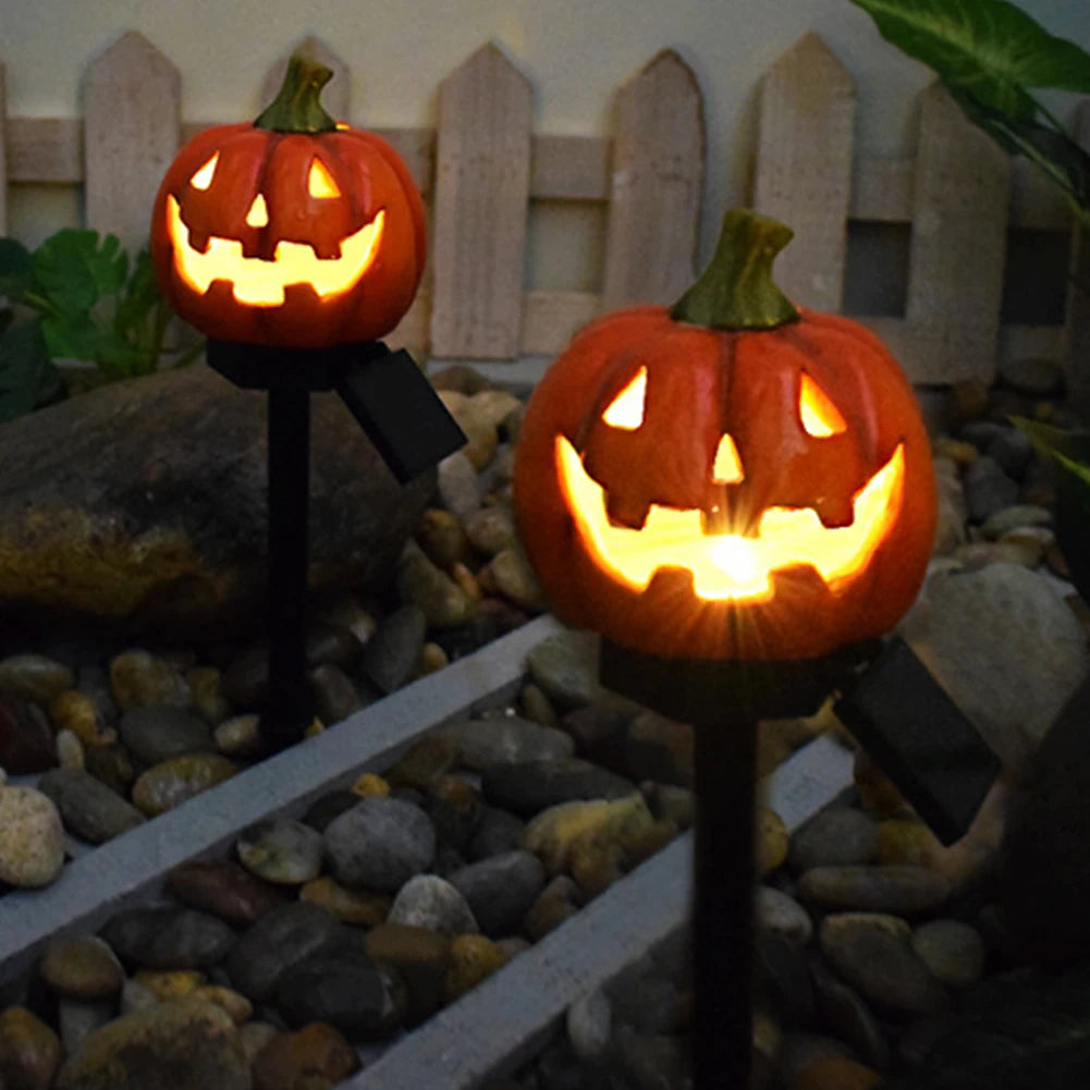 Creative Halloween Solar Garden Stakes Resin Skull Pumpkin Light Spooky Creepy Decorative Lawn Figure Outdoor Lighting 4