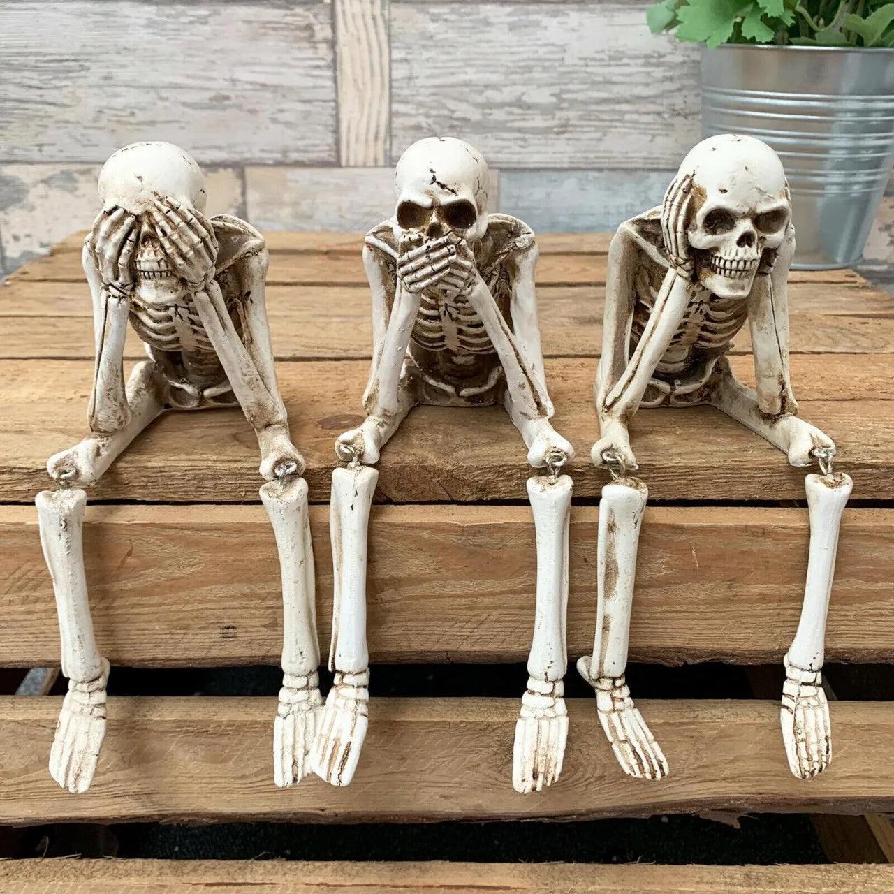 Halloween Resin Skeleton Ornaments Skull Decoration Halloween Outdoor Party Courtyard Decoration Props Pastoral Style Skull 0