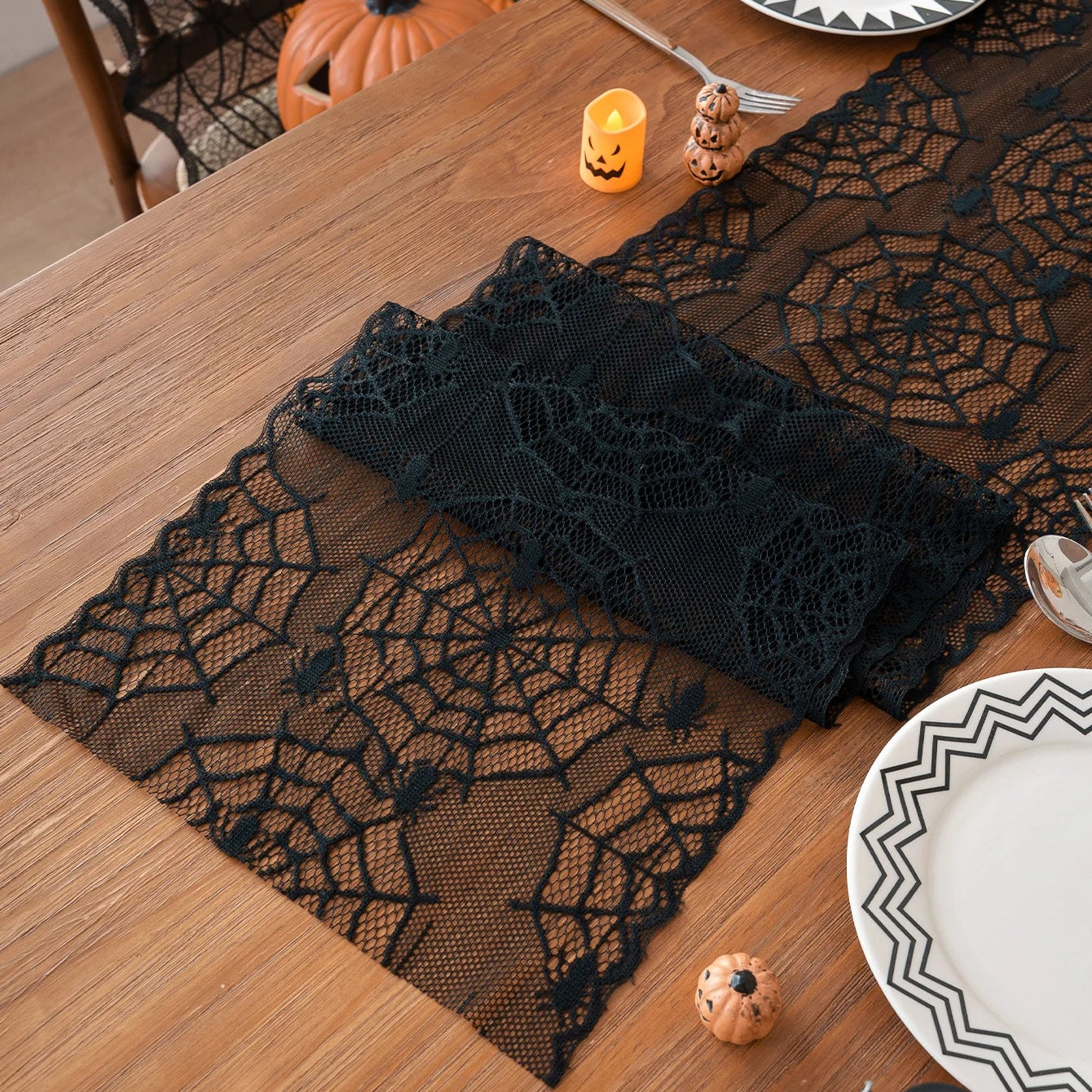 Halloween Small Spider Lace Table Runner for Night Terror Atmosphere Ghost Festival Dining Table Decoration Living Room Kitchen 0