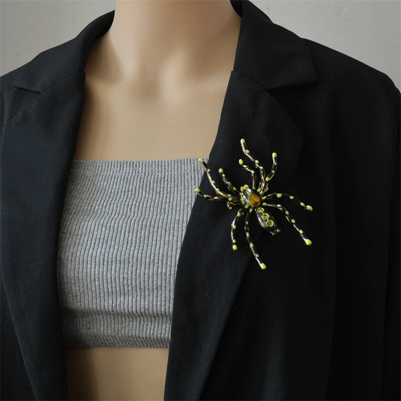 Large Size Exaggerated Funny Spider Brooch Creative Halloween Brooches Green Rhinestones Pin Punk Hip Hop Trend Jewelry Gift 5