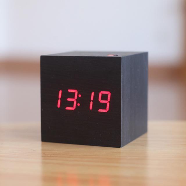 Modern Digital Wood Clock 2