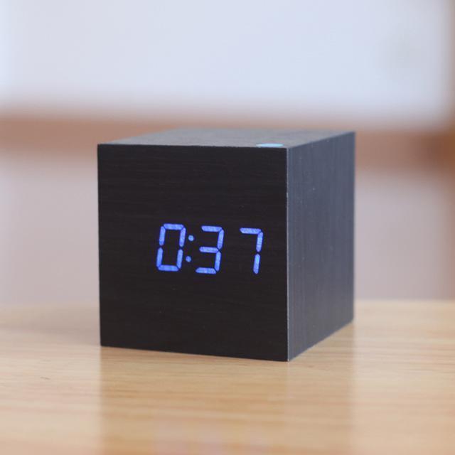 Modern Digital Wood Clock 3