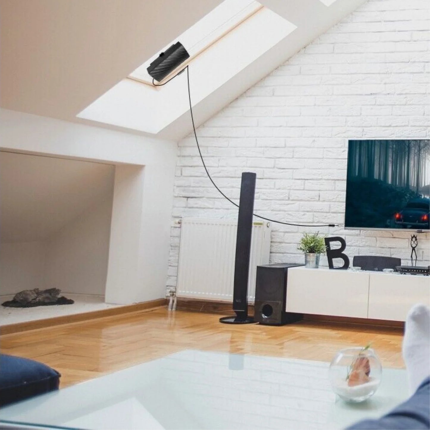 Royaleva Long Range Indoor HDTV 4k Digital Antenna 600