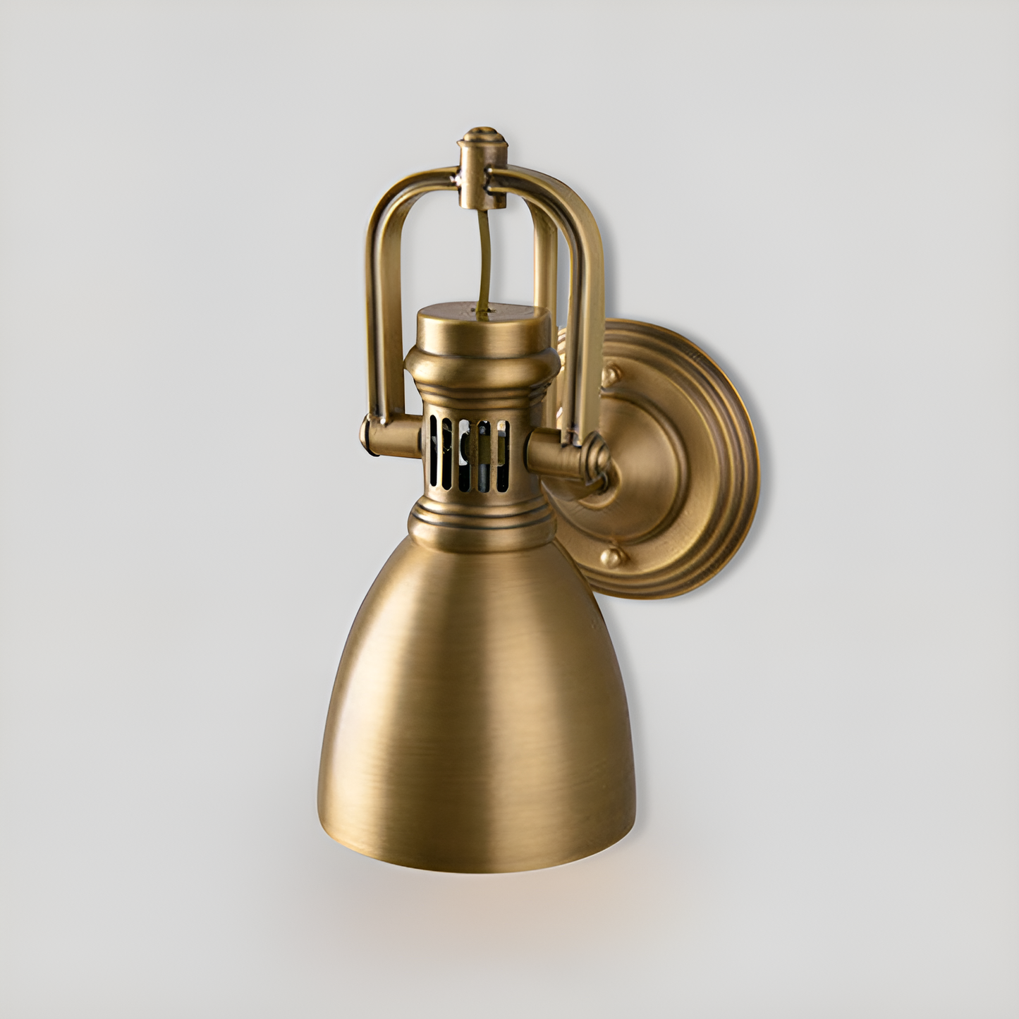 RoyaleGlow Artisan Wall Light with Vintage Brass Finish