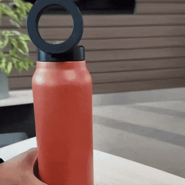 Royallure Magnetic Water Bottle – Insulated, Phone-Holding, Leak-Proof Design