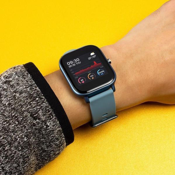 Luxora Smart and Sport Connected Watch for Fitness Goals