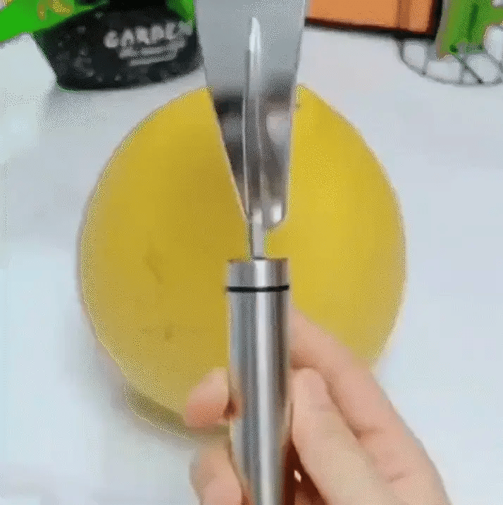 Royaleva Orange Peeler with Ergonomic Handle and Blade