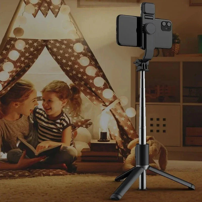 Royaleva Selfie Stick And Tripod With LED Light 1045mm