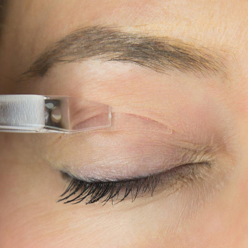 Luxora Anti-Aging Eyelid Tape Contains 100 Strips for Lift