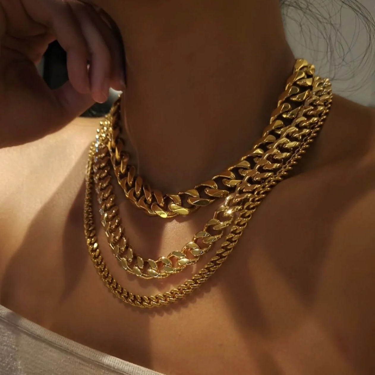 Royaleva 18K Gold Cuban Chunky Chain Necklace 17.5"