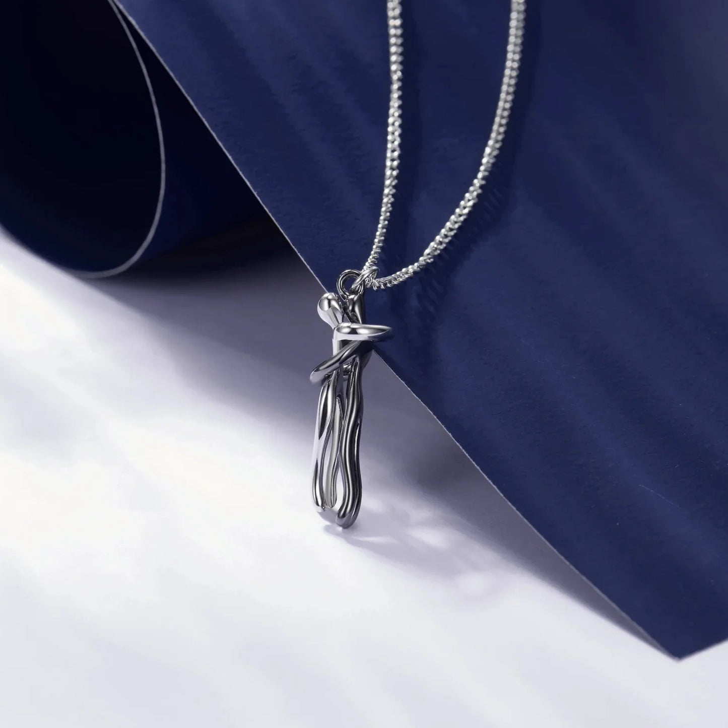 Luxora Hug Necklace - Elegant Jewelry Gift for Loved Ones