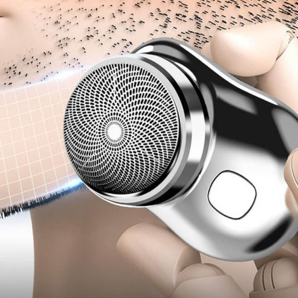 RoyaleGlow Men's Mini Electric Shaver for Smooth Shaving