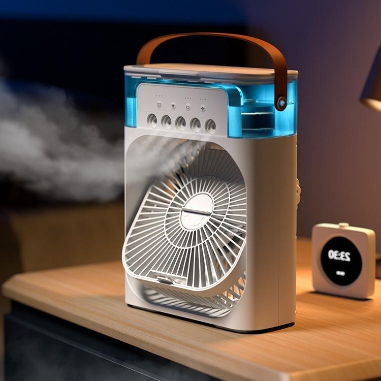 Royaleva Spray Small Fan Five Hole Humidification Mini Fan
