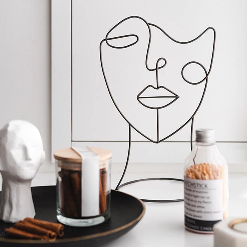 RoyaleGlow ArtForm – Modern Iron Abstract Silhouette Sculpture for Timeless Elegant