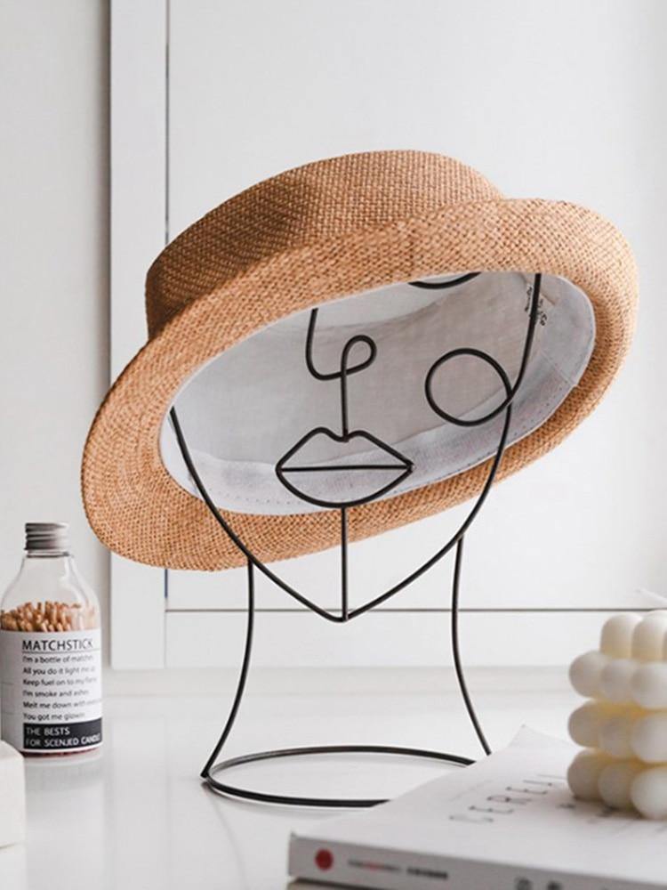 RoyaleGlow ArtForm – Modern Iron Abstract Silhouette Sculpture for Timeless Elegant