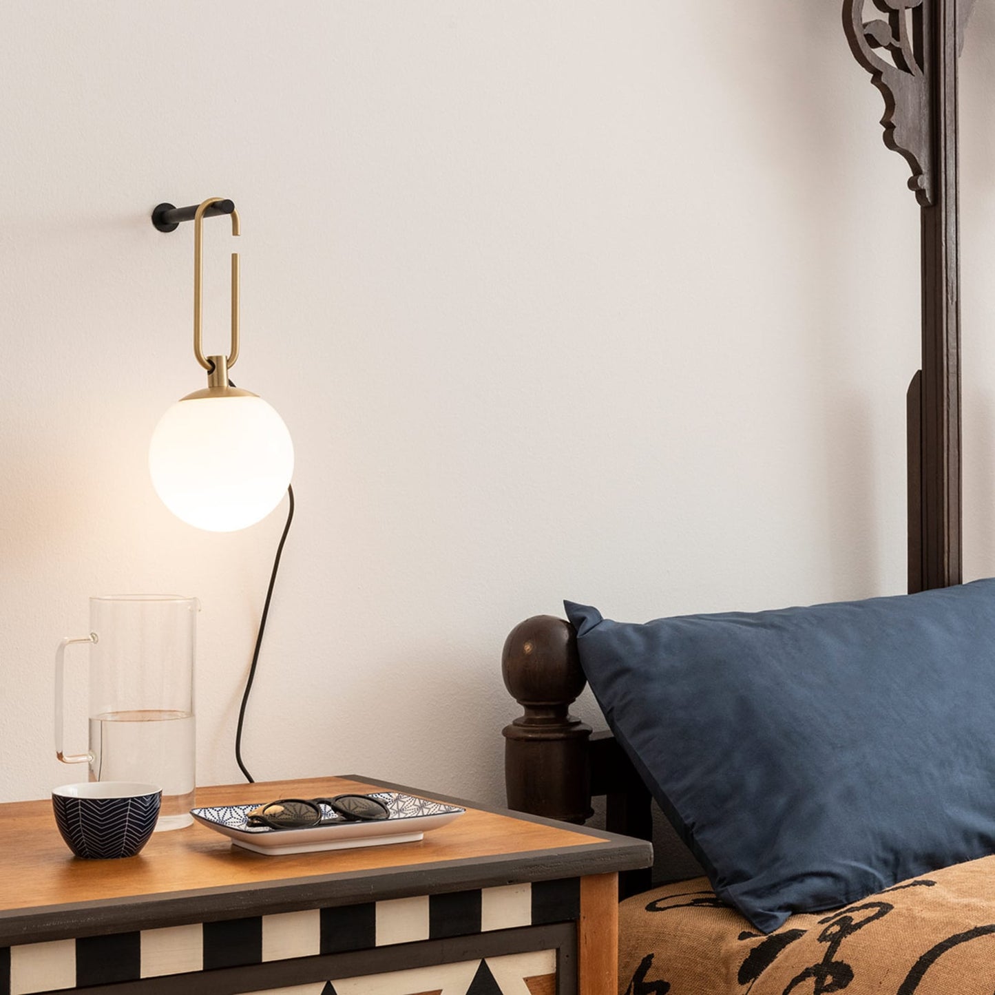 Luxora Globe Wall Lamp Mid-Century Metal Sconce for Bedroom Lighting