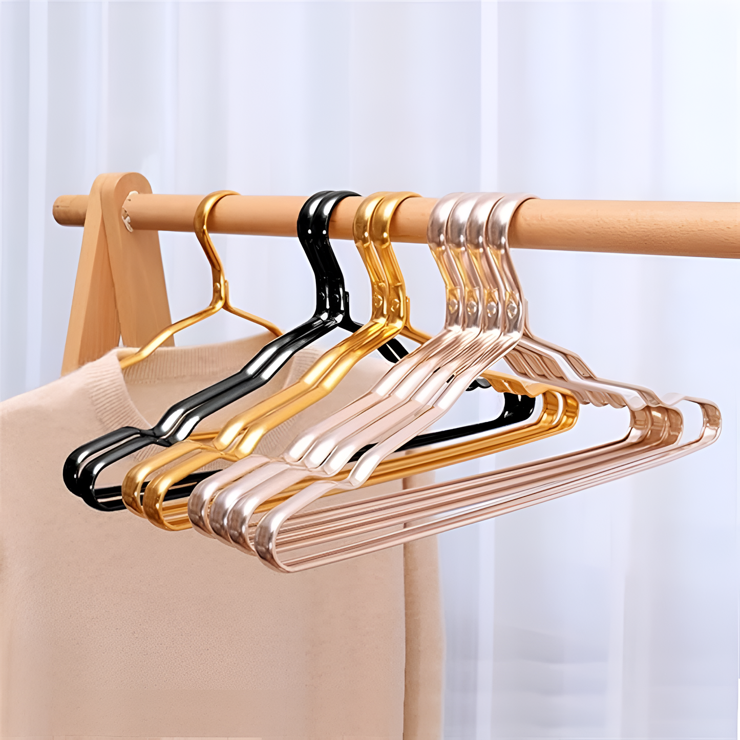 RoyaleGlow Aluminum Alloy Nonslip Hangers for Closet Organization