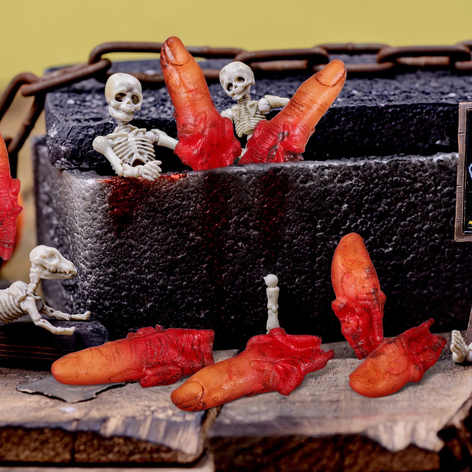 10pcs Halloween Bloody Fingers Articulated Dark Red Fake Fingers Party Prank Props Halloween Haunted House Layout Decoration 5