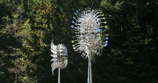 LuxRoyale New Anti-Rust Magical Metal Windmill Kinetic Spinners