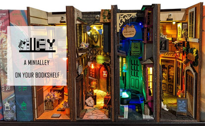 RoyaleGlow Medieval AlleyWorld Bookshelf Insert Box