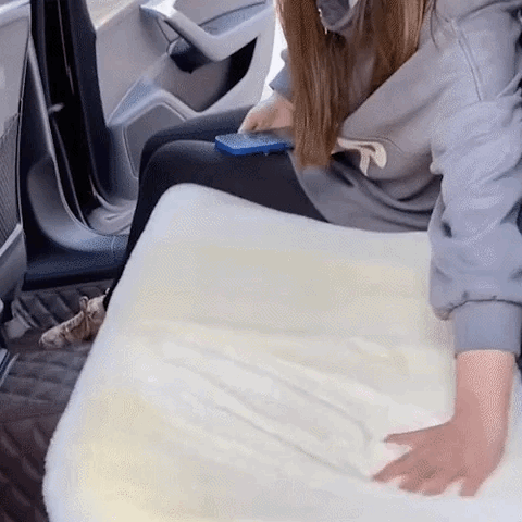 Royallure Plush Winter Car Seat Cushion - Non-Slip, Soft & Warm Protection for Leather Seats
