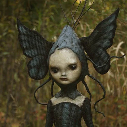 Luxora The Dark and Bizarre Art – Creepy Witch Sculptures