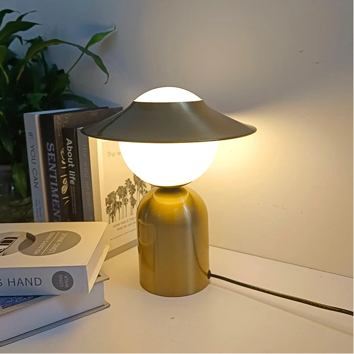 Royallure Retro Table Lamp with Adjustable Brightness and Glass Globe Shade