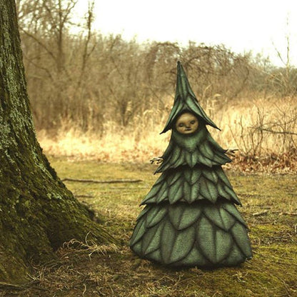 Luxora The Dark and Bizarre Art – Creepy Witch Sculptures