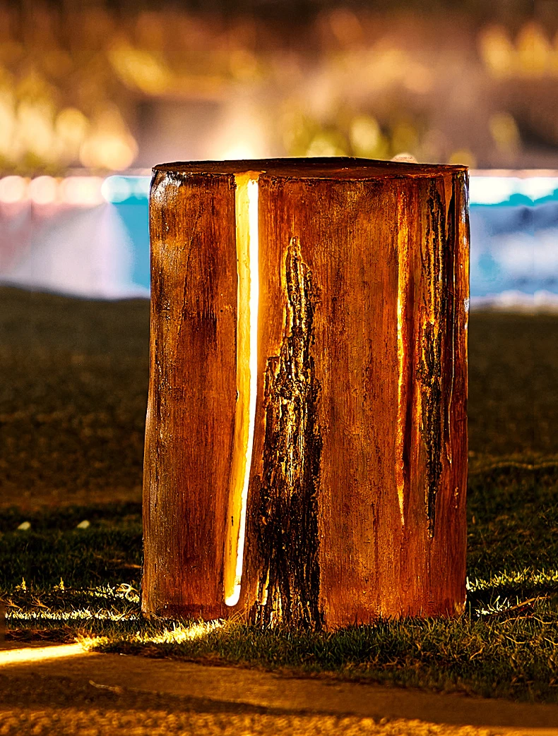 RoyaleGlow Outdoor Tree Stump Accent Lamp - Weather Resistant Garden Light