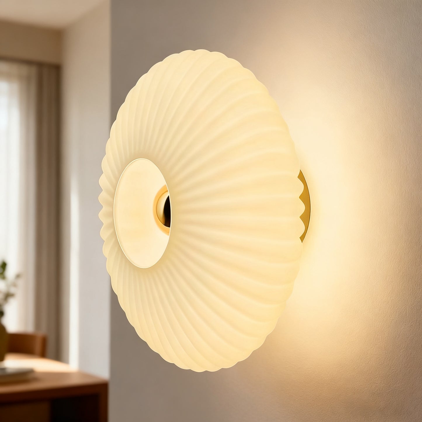 Royaleva Luxury Ribbed Glass Wall Sconce for Designer Home Lighting