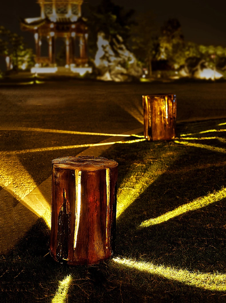 RoyaleGlow Outdoor Tree Stump Accent Lamp - Weather Resistant Garden Light