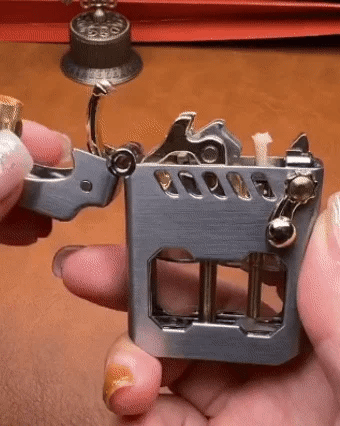 Royaleva Modern Cyber Mecha Flame Lighter for Stylish Use