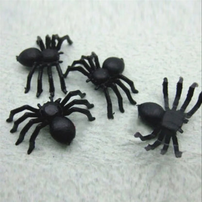 50pcs Halloween Spiders Decorations Small Black Plastic Spiders Haunted House Spider Decoration Simulation Tricky Toy 2
