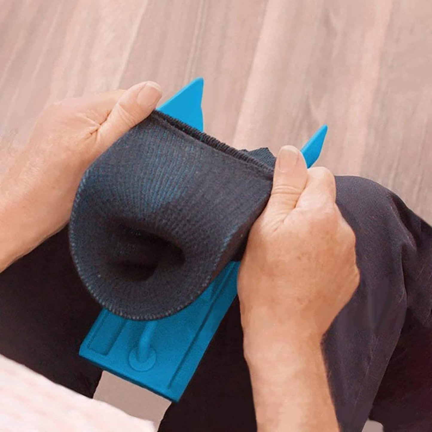 RoyaleGlow Easy Sock Threader for Hands-Free Use