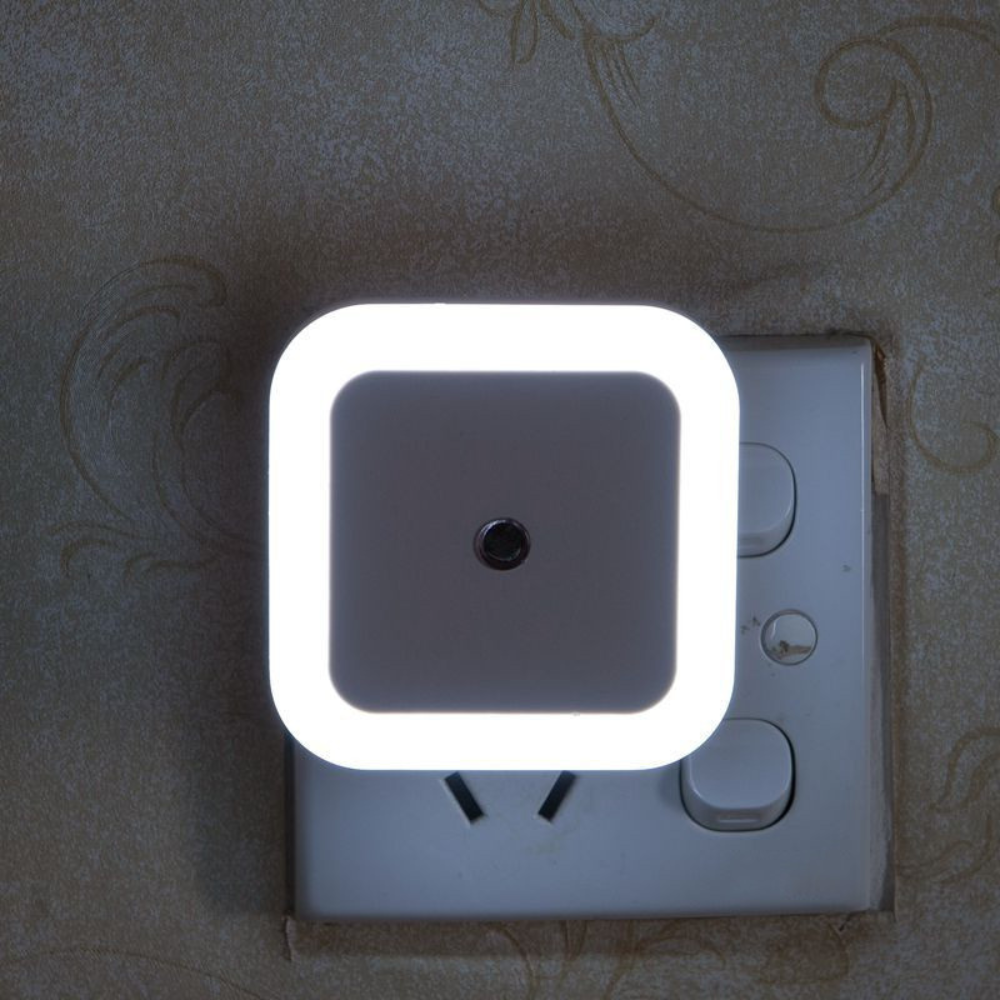 Royaleva Plug In Motion Detector Smart Outlet Night Light