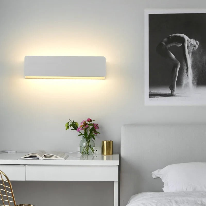 Rayvia Modern Designer LED Wall Sconce for Elegant Ambient Lighting