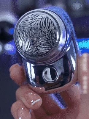 RoyaleGlow Men's Mini Electric Shaver for Smooth Shaving