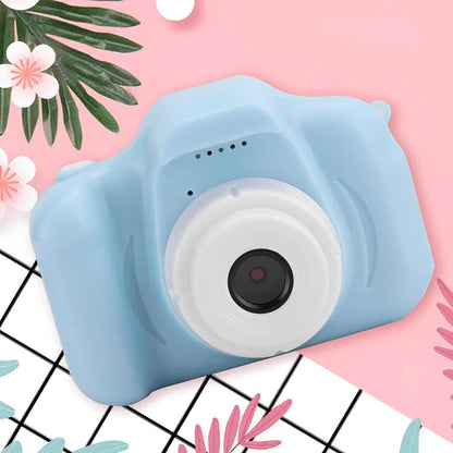 LuxRoyale Vintage Camera for Retro Photography Fun