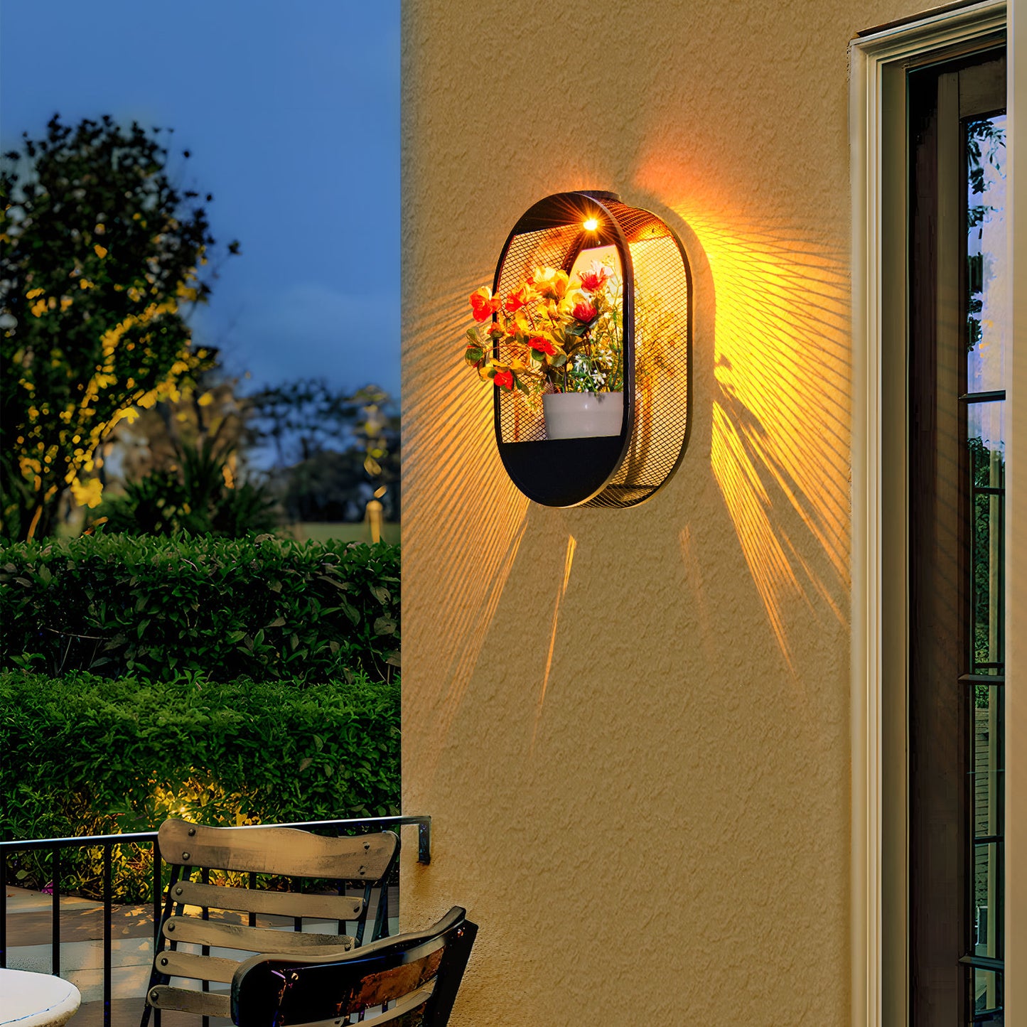 LuxRoyale Solar Powered Wall Pot Light Plant Pot Garden Decor Wireless