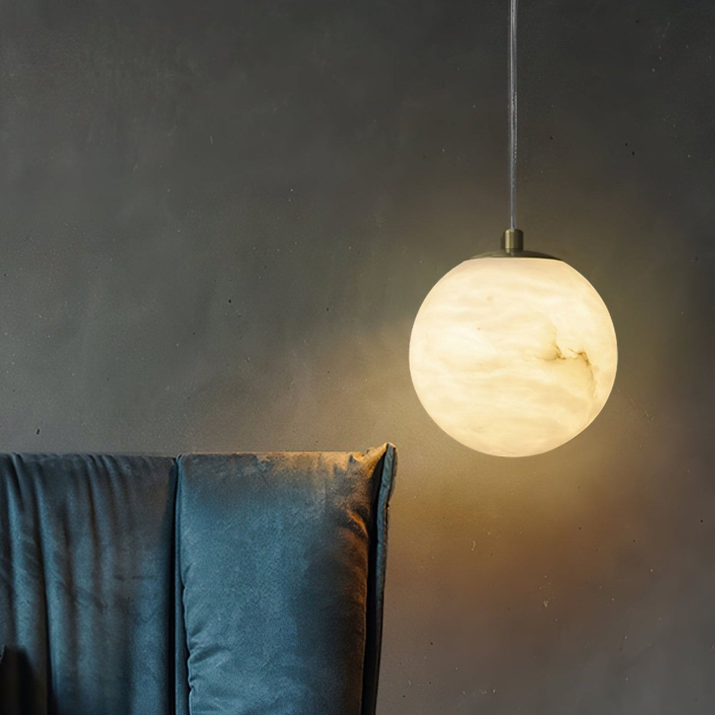 Alabaster Globe Pendant Light in Black or Brass 7